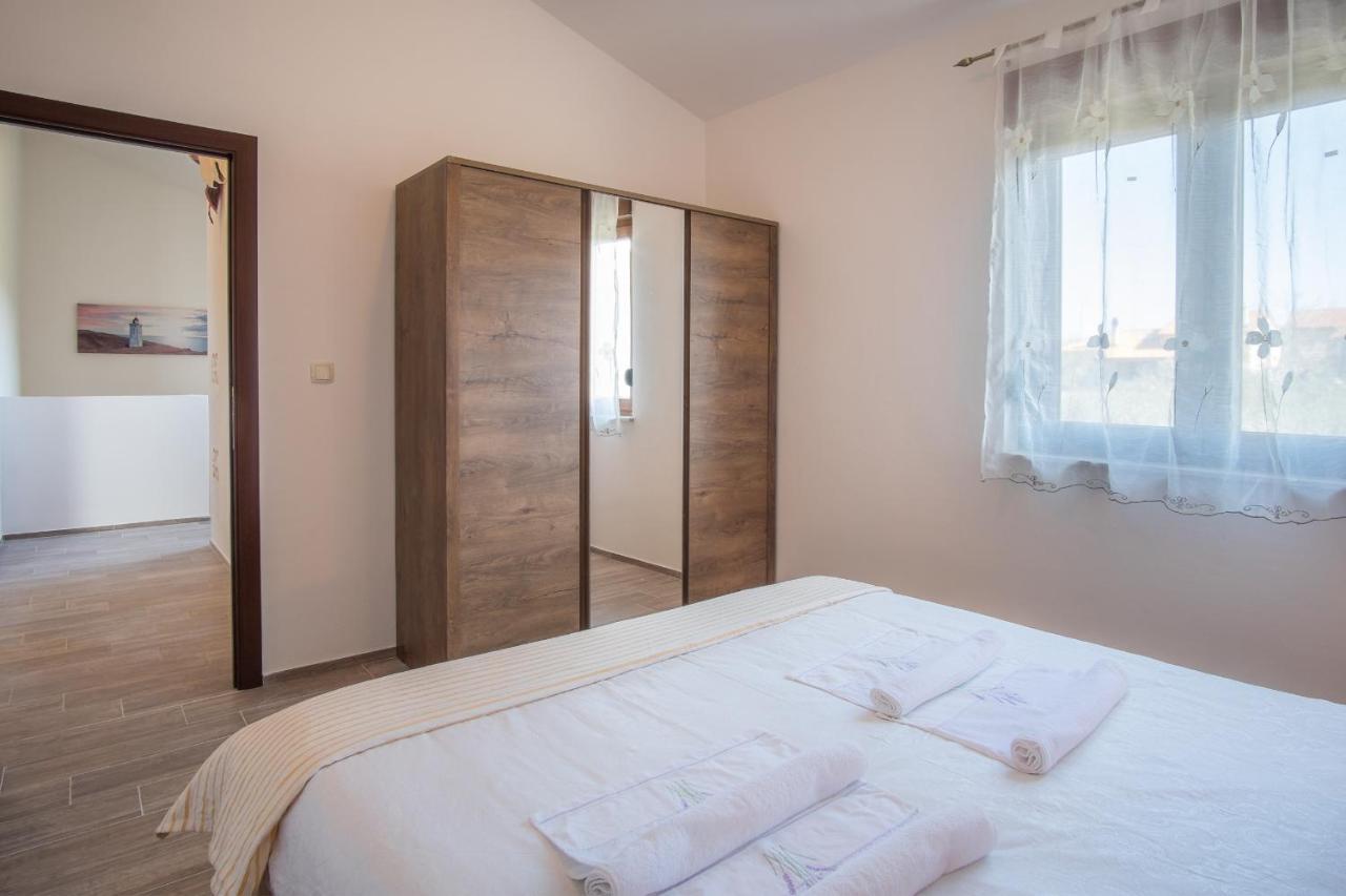 Villa Dijana East Linardici ภายนอก รูปภาพ